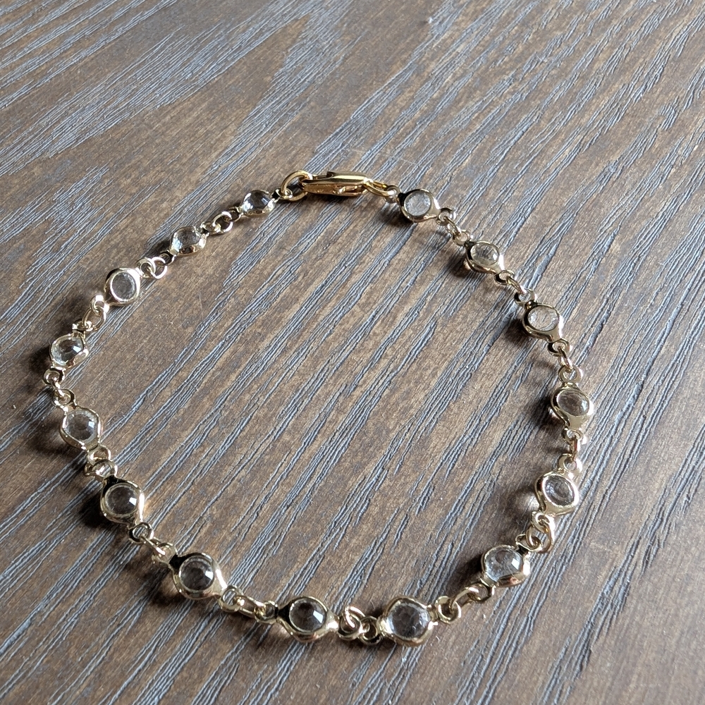Chic Gold Bracelet With Bezel Set Crystals